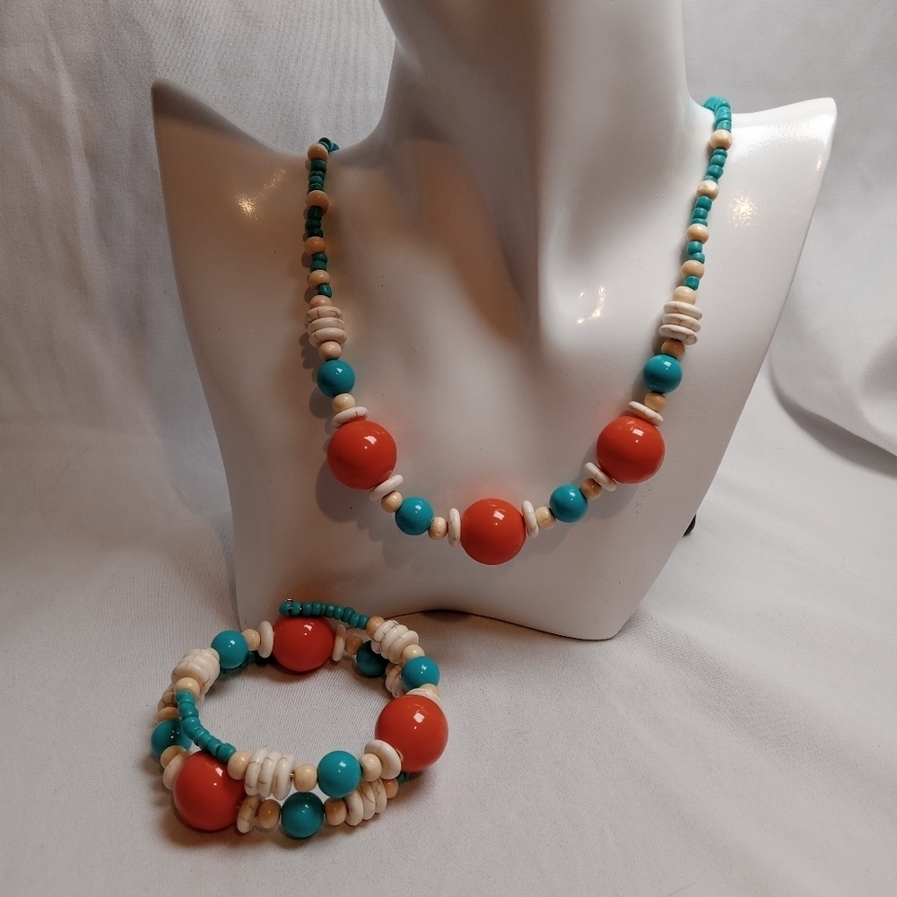 Colorful Beaded Necklace and Bracelet Set